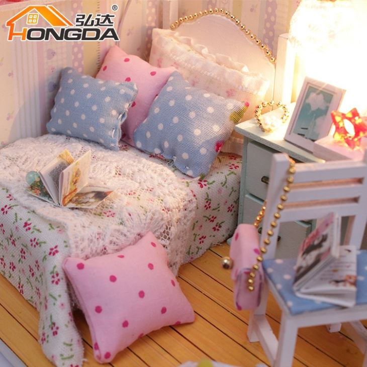 Miniatures For Doll House