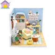 সাধারণ DIY পুতুল ঘর