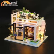 M903 ক্ষুদ্রাকৃতির কাঠের Diy ডল হাউস